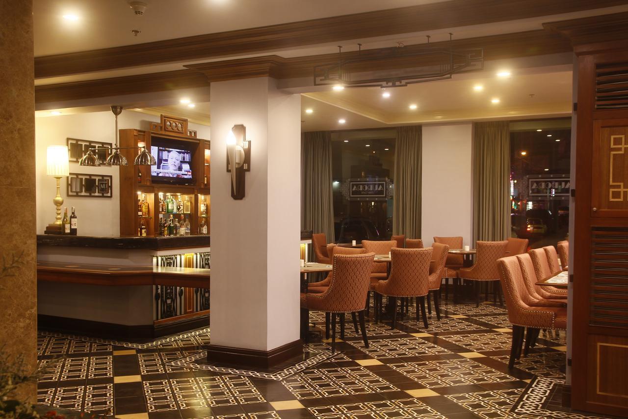 Herald Suites Polaris Makati City Kültér fotó