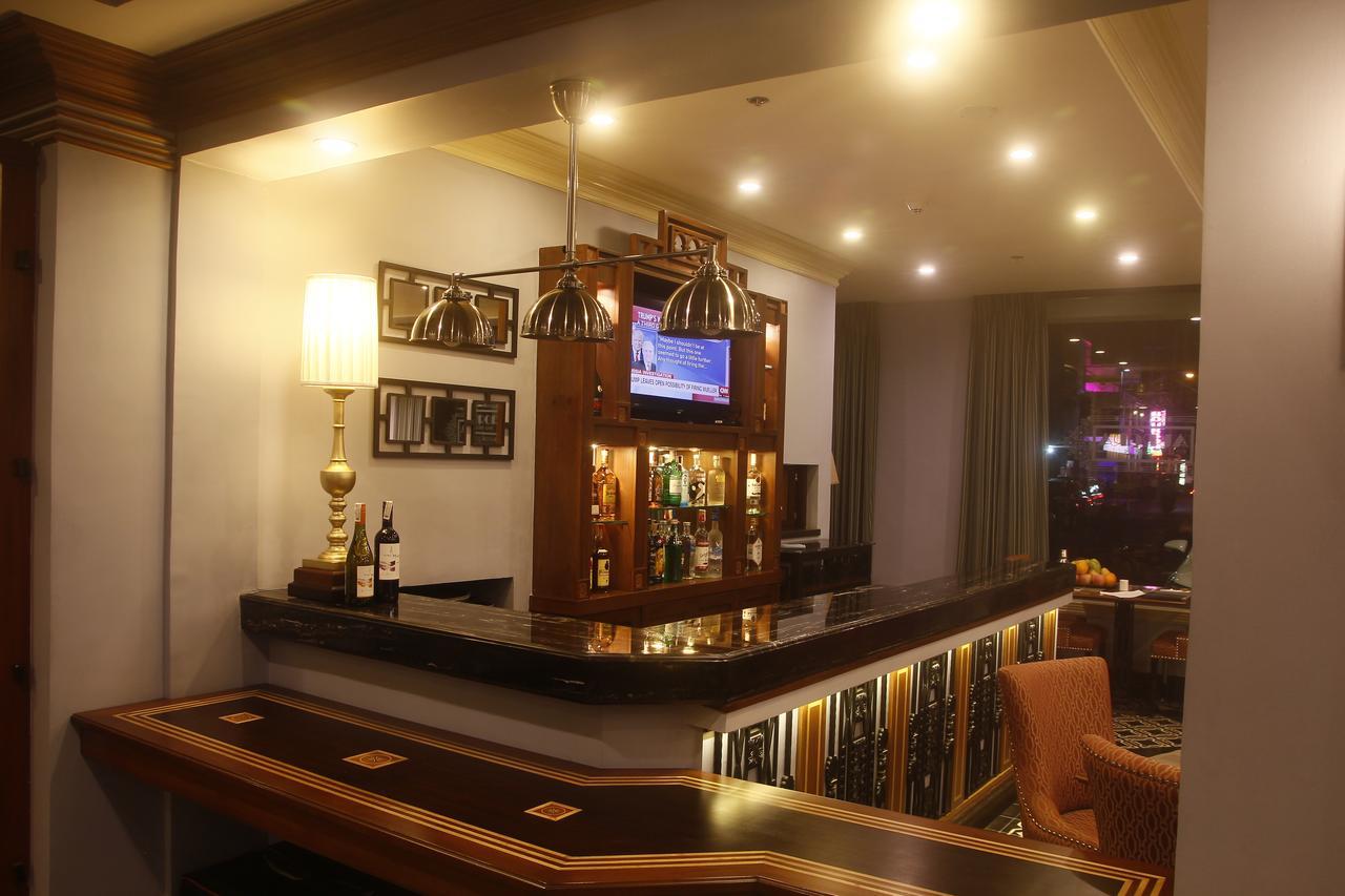 Herald Suites Polaris Makati City Kültér fotó